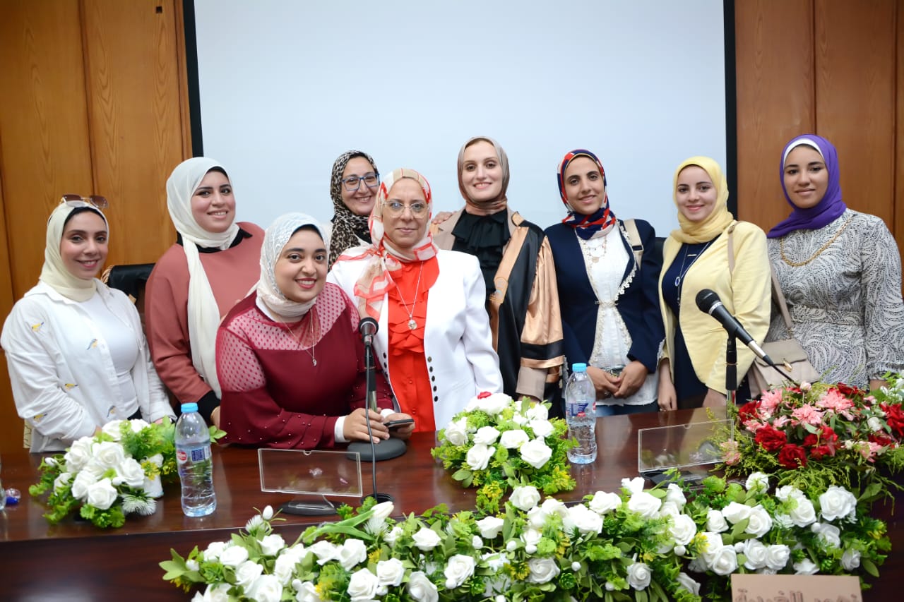 تهنئة خاصة للمهندسة شيماء غنيم من إدارة المعهد و جميع العاملين لحصولها على درجة الماجستير في الهندسة الكيميائية من كلية الهندسة بجامعة طنطا و نتمنى للجميع دوام التقدم و الإزدهار